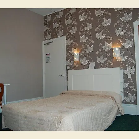 Logis Hotel&restaurant De La Basilique Hotel