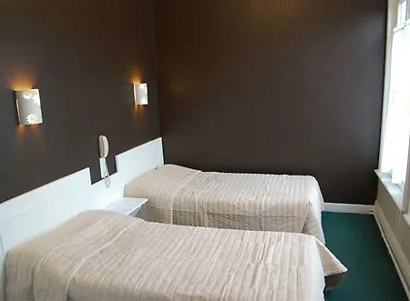 Logis & Restaurant De La Basilique 3*