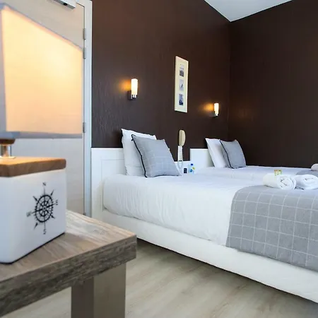 Logis & Restaurant De La Basilique ホテル 3*
