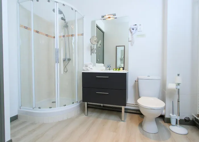 Logis Hotel & Restaurant De La Basilique 3*