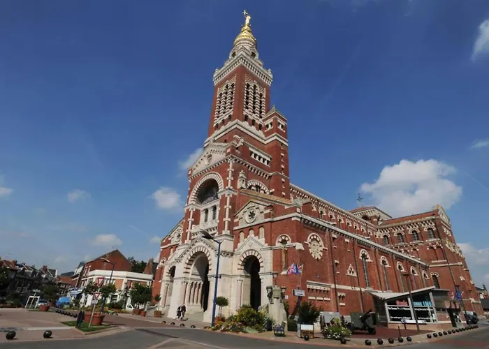 Logis Hotel & Restaurant De La Basilique