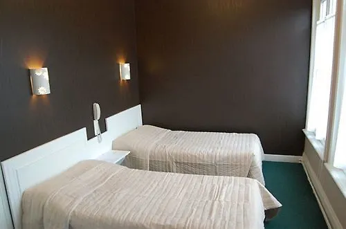 Logis Hotel & Restaurant De La Basilique 3*