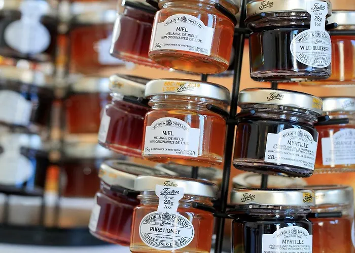 Logis & Restaurant De La Basilique Hotel Albert